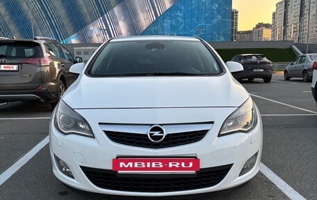 Opel Astra J, 2012 год, 910 000 рублей, 9 фотография