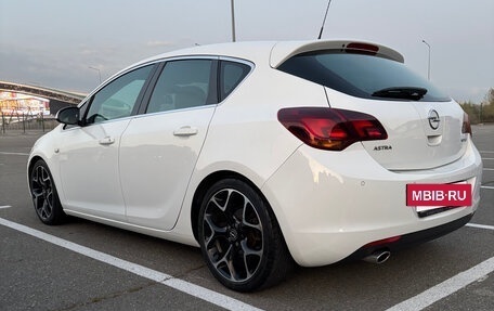 Opel Astra J, 2012 год, 910 000 рублей, 7 фотография