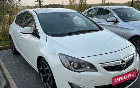 Opel Astra J, 2012 год, 910 000 рублей, 2 фотография