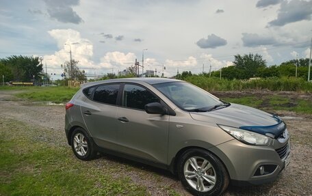 Hyundai ix35 I рестайлинг, 2010 год, 1 050 000 рублей, 2 фотография