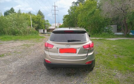 Hyundai ix35 I рестайлинг, 2010 год, 1 050 000 рублей, 4 фотография