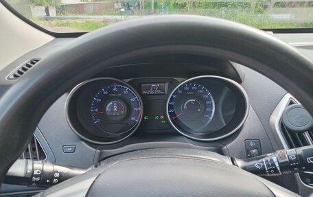 Hyundai ix35 I рестайлинг, 2010 год, 1 050 000 рублей, 17 фотография