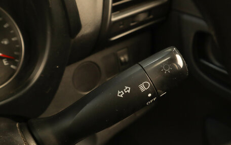 Toyota Ractis II, 2013 год, 889 000 рублей, 14 фотография