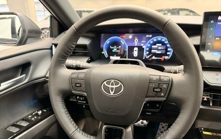 Toyota Camry, 2025 год, 4 390 000 рублей, 11 фотография