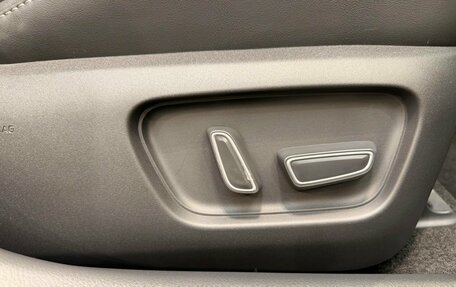 Toyota Camry, 2025 год, 4 390 000 рублей, 15 фотография