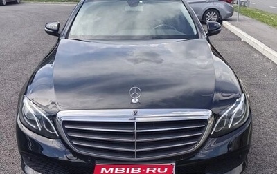 Mercedes-Benz E-Класс, 2018 год, 3 400 000 рублей, 1 фотография