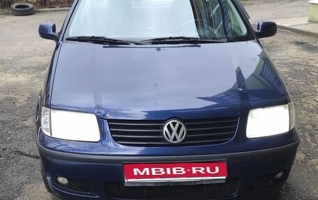 Volkswagen Polo III рестайлинг, 2000 год, 285 000 рублей, 1 фотография