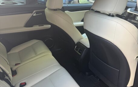 Lexus RX IV рестайлинг, 2021 год, 5 950 000 рублей, 12 фотография