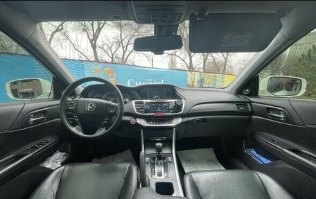 Honda Accord IX рестайлинг, 2013 год, 1 350 000 рублей, 10 фотография