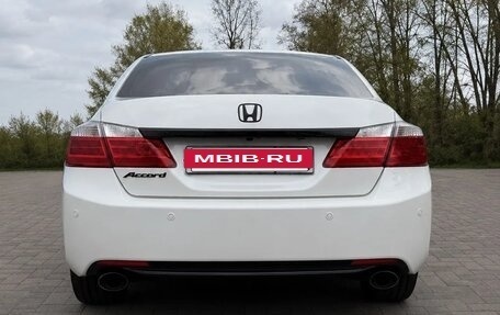 Honda Accord IX рестайлинг, 2013 год, 1 350 000 рублей, 2 фотография