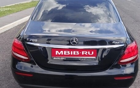 Mercedes-Benz E-Класс, 2018 год, 3 400 000 рублей, 7 фотография