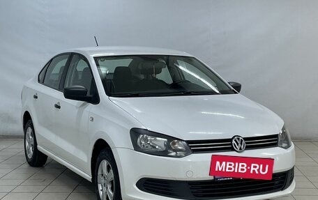 Volkswagen Polo VI (EU Market), 2013 год, 669 000 рублей, 2 фотография