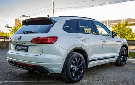 Volkswagen Touareg III, 2019 год, 4 598 000 рублей, 7 фотография