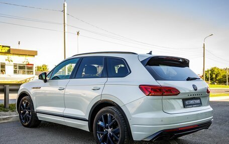 Volkswagen Touareg III, 2019 год, 4 598 000 рублей, 5 фотография