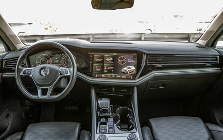 Volkswagen Touareg III, 2019 год, 4 598 000 рублей, 13 фотография