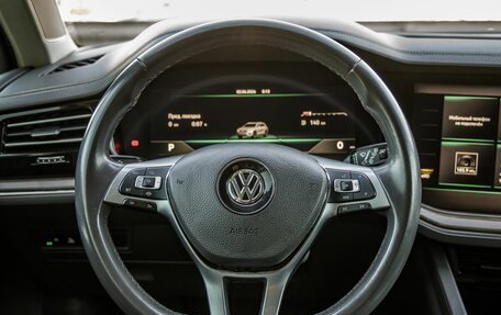 Volkswagen Touareg III, 2019 год, 4 598 000 рублей, 18 фотография