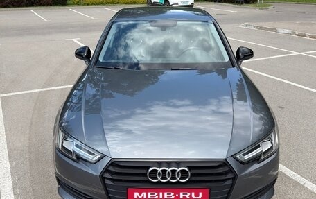 Audi A4, 2019 год, 2 290 000 рублей, 4 фотография