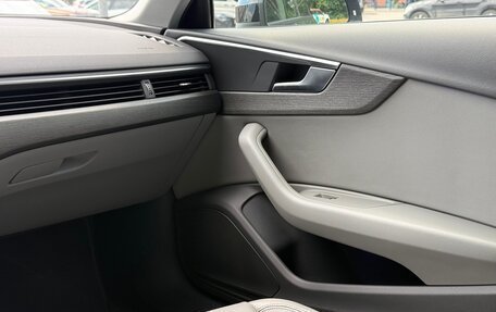 Audi A4, 2019 год, 2 290 000 рублей, 32 фотография