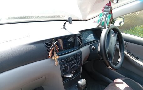 Toyota Corolla, 2001 год, 500 000 рублей, 4 фотография