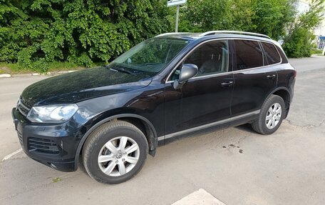 Volkswagen Touareg III, 2012 год, 1 990 000 рублей, 4 фотография