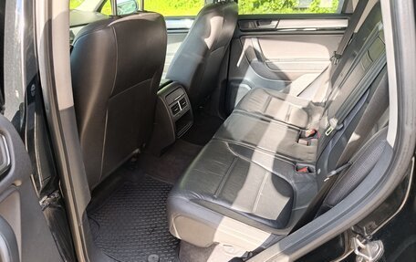 Volkswagen Touareg III, 2012 год, 1 990 000 рублей, 9 фотография