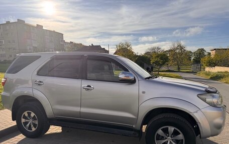 Toyota Fortuner I, 2010 год, 2 350 000 рублей, 2 фотография