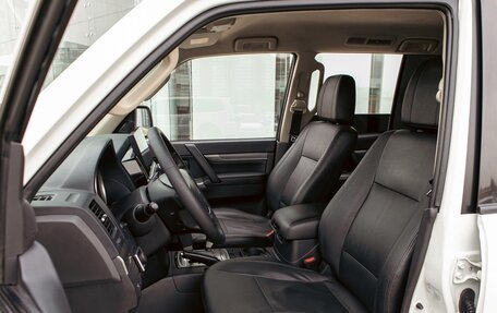 Mitsubishi Pajero IV, 2019 год, 2 295 000 рублей, 11 фотография