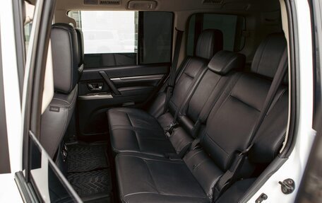 Mitsubishi Pajero IV, 2019 год, 2 295 000 рублей, 17 фотография