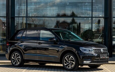 Volkswagen Tiguan II, 2018 год, 2 185 000 рублей, 3 фотография