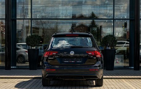 Volkswagen Tiguan II, 2018 год, 2 185 000 рублей, 5 фотография