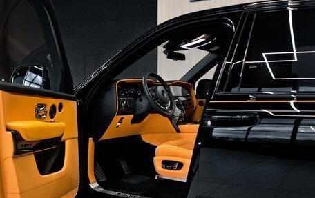 Rolls-Royce Cullinan, 2025 год, 58 000 000 рублей, 8 фотография
