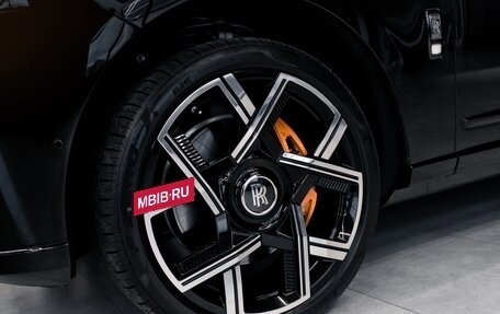 Rolls-Royce Cullinan, 2025 год, 58 000 000 рублей, 23 фотография