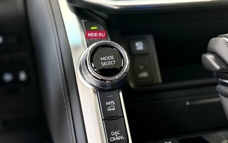 Toyota Land Cruiser, 2026 год, 16 300 000 рублей, 13 фотография