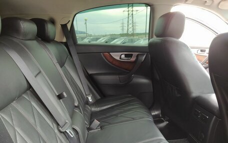 Infiniti FX II, 2010 год, 1 700 000 рублей, 23 фотография