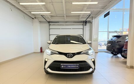 Toyota C-HR I рестайлинг, 2020 год, 2 699 900 рублей, 9 фотография