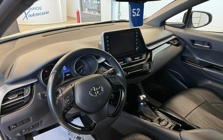 Toyota C-HR I рестайлинг, 2020 год, 2 699 900 рублей, 11 фотография