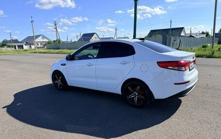 KIA Rio III рестайлинг, 2017 год, 890 000 рублей, 6 фотография