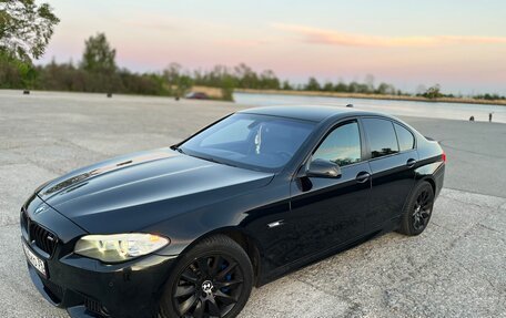 BMW 5 серия, 2011 год, 1 900 000 рублей, 3 фотография