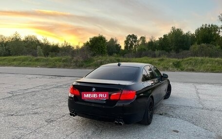 BMW 5 серия, 2011 год, 1 900 000 рублей, 7 фотография