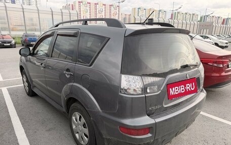 Mitsubishi Outlander III рестайлинг 3, 2012 год, 1 050 000 рублей, 3 фотография