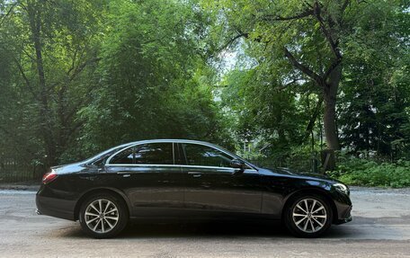 Mercedes-Benz E-Класс, 2020 год, 2 790 000 рублей, 4 фотография