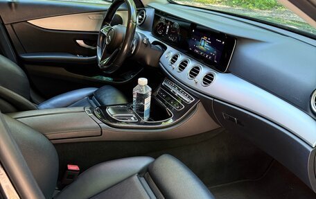 Mercedes-Benz E-Класс, 2020 год, 2 790 000 рублей, 19 фотография