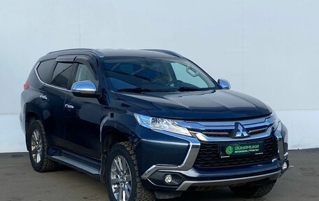 Mitsubishi Pajero Sport III рестайлинг, 2019 год, 3 250 000 рублей, 3 фотография