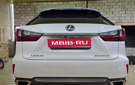 Lexus RX IV рестайлинг, 2016 год, 4 500 000 рублей, 3 фотография
