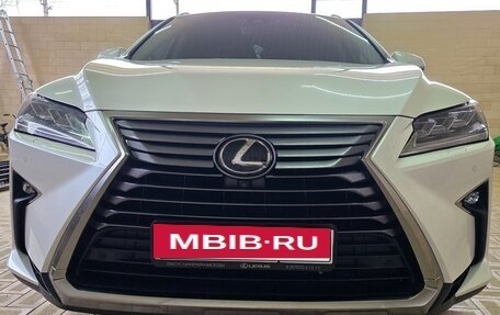 Lexus RX IV рестайлинг, 2016 год, 4 500 000 рублей, 2 фотография