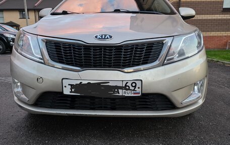 KIA Rio III рестайлинг, 2012 год, 750 000 рублей, 2 фотография