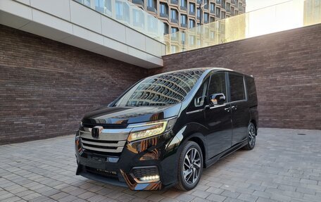 Honda Stepwgn IV, 2021 год, 3 290 000 рублей, 1 фотография
