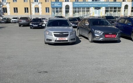 Chevrolet Cruze II, 2010 год, 420 000 рублей, 2 фотография