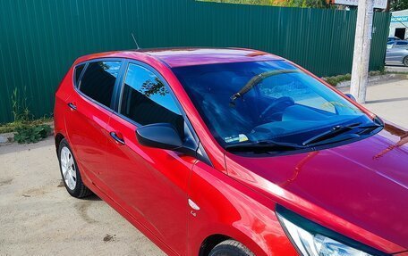 Hyundai Solaris II рестайлинг, 2014 год, 710 000 рублей, 2 фотография