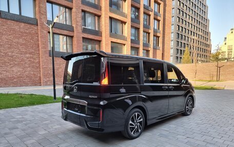 Honda Stepwgn IV, 2021 год, 3 290 000 рублей, 6 фотография